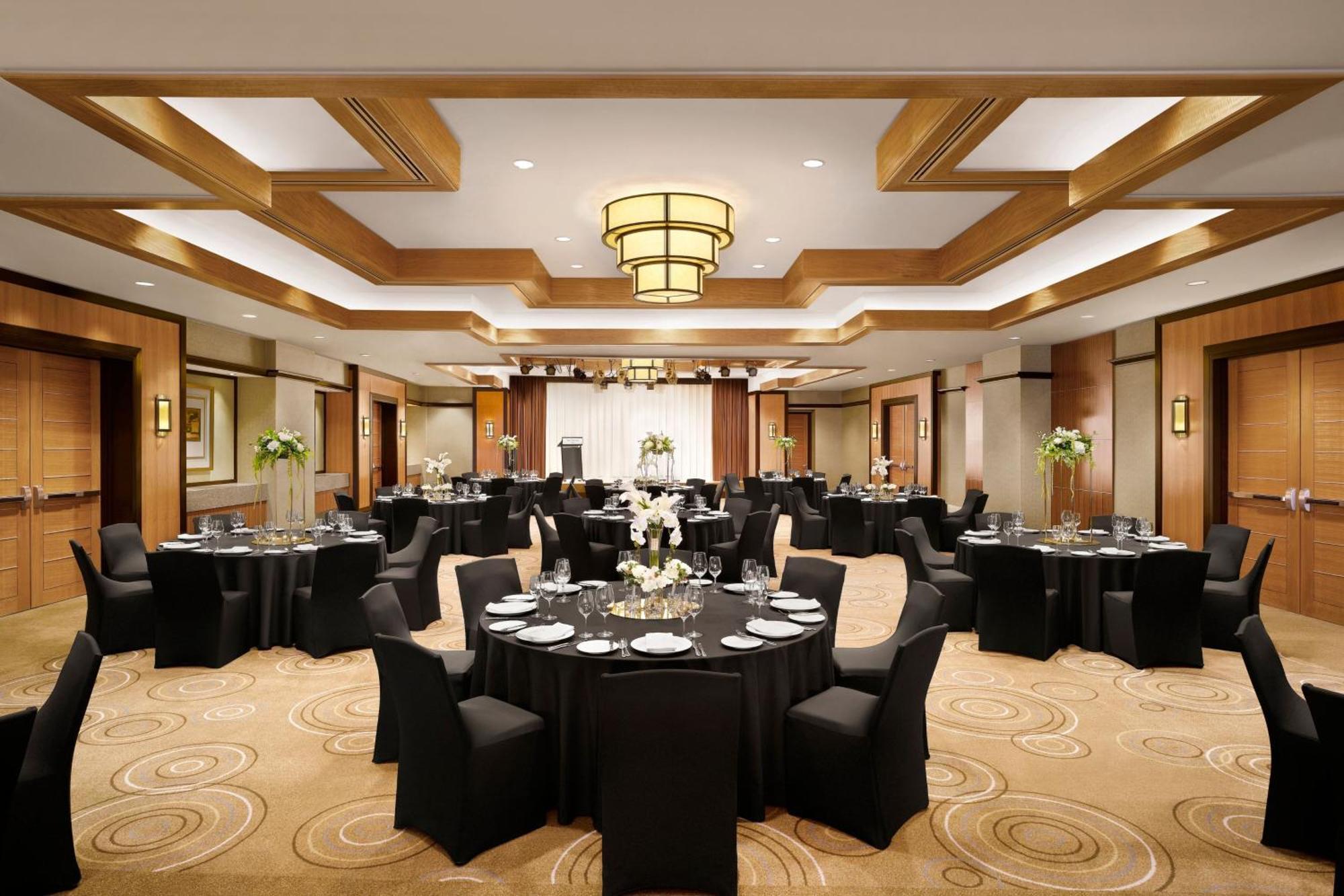 The Westin Resort Guam Tumon Exterior photo
